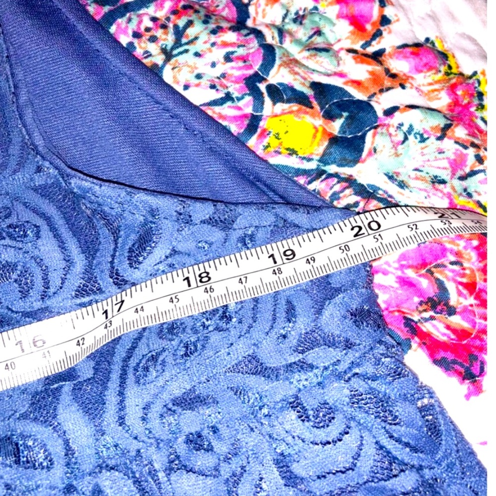 🌹🌹Pretty Angel Sequin Lace Dress Size L🌹🌹 - Picture 3 of 4